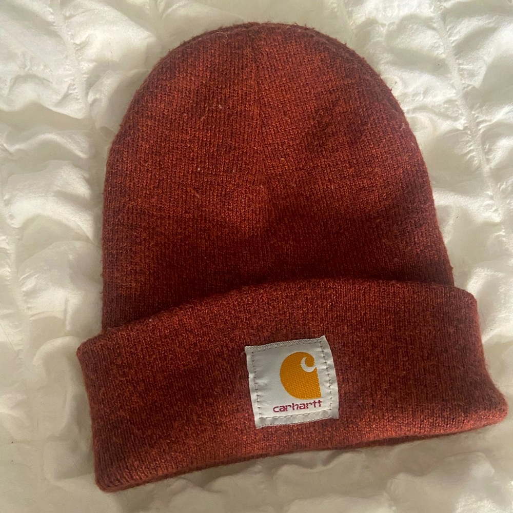One size fits all carhartt beanie